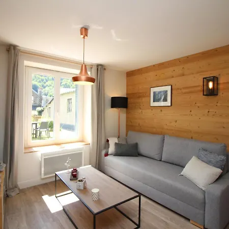 T3 Avec Jardin Privatif Et Wifi A Mont-dore, Renove, Parking Et Garage Inclus - Fr-1-608-37 Apartment Le Mont-Dore